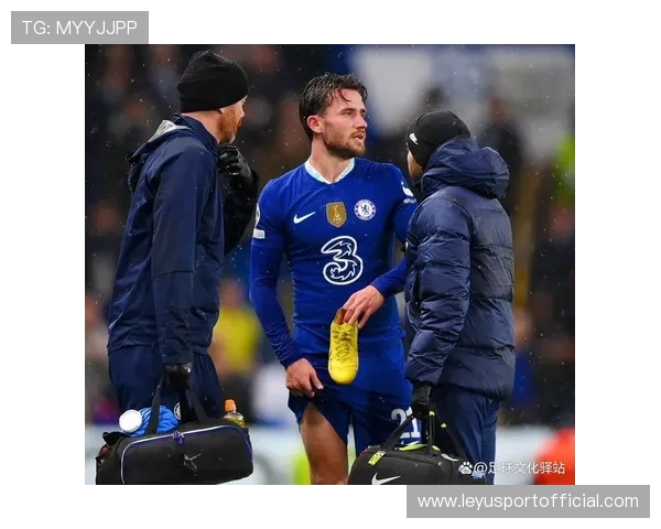 斯特拉斯堡vs巴黎半场胶着，奇尔韦尔与阿什拉夫对决